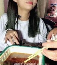 娱乐吃瓜姐莲花味精：揭秘“味精女神”的娱乐圈传奇