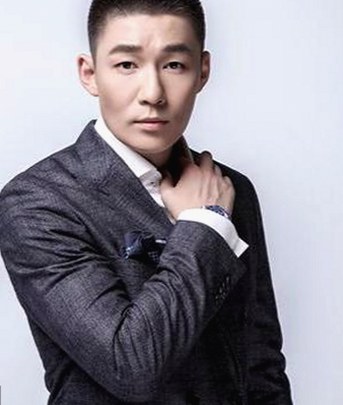 娱乐吃瓜酱背后的故事：从沈腾同道到食堂大叔，揭秘人生轨迹与文化底蕴